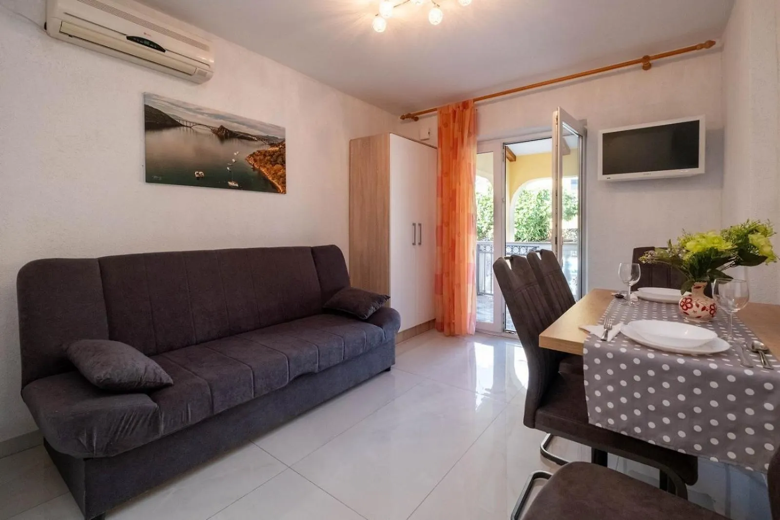 Apartment Serbecic 2 Malinska